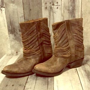 Matisse slash leather boot